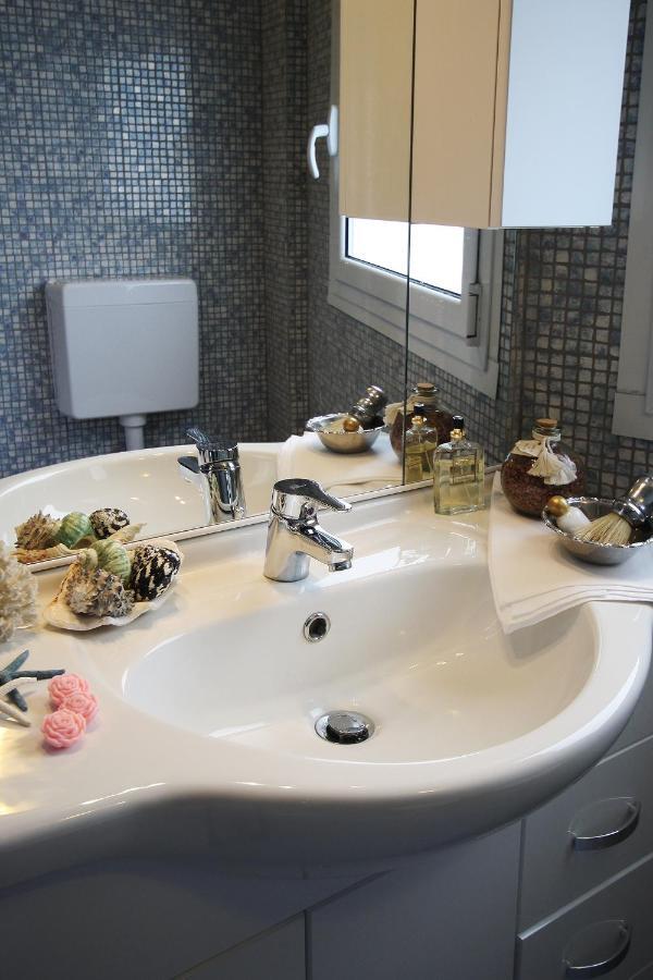 Villa Chiara Marina Trilocale Империа Екстериор снимка